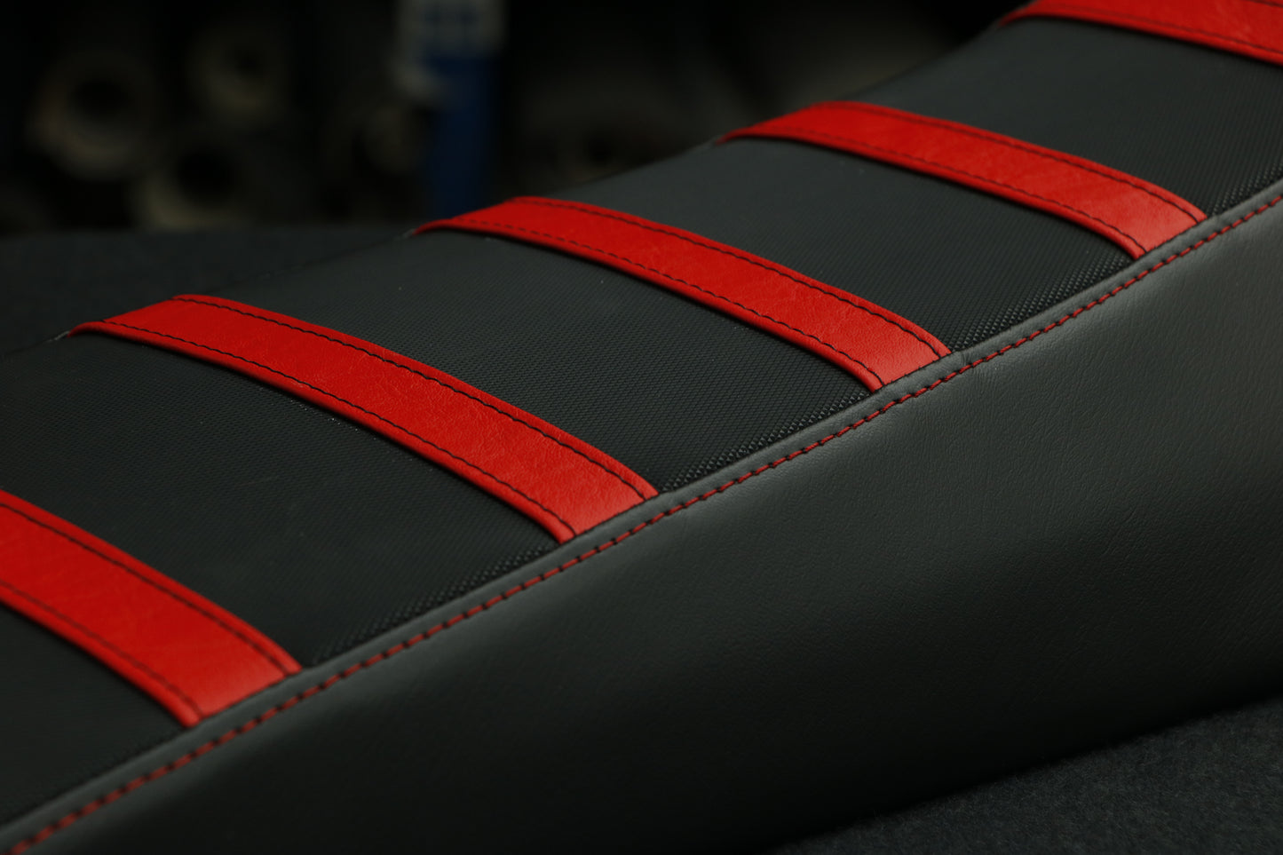 Jor Seat Full Stripes (Red)