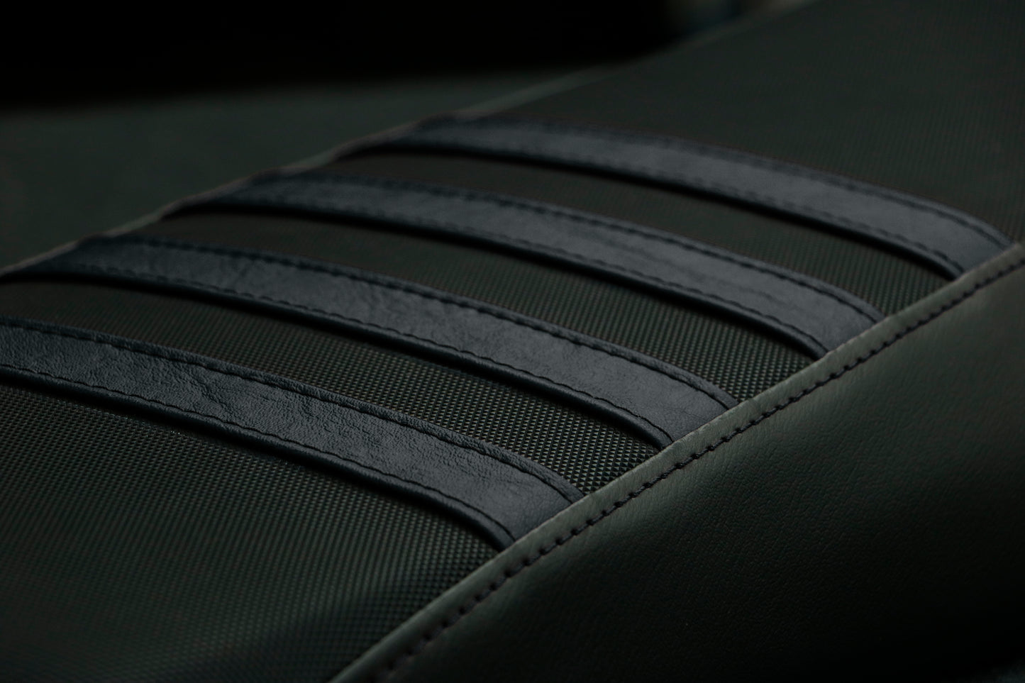 Jor Seat Stripes (Black)